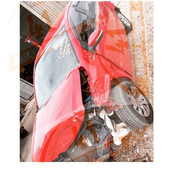 SUCATA VOLKSWAGEN FOX 1.0 2012 