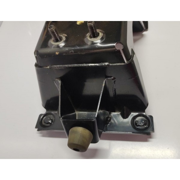 Suporte Do Step Tampa Traseira Mitsubishi Pajero Tr4 08 A 15