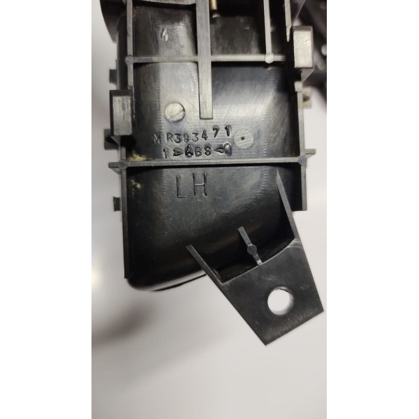Maçaneta Interna Diant Esq Mitsubishi Pajero Tr4 08 A 15