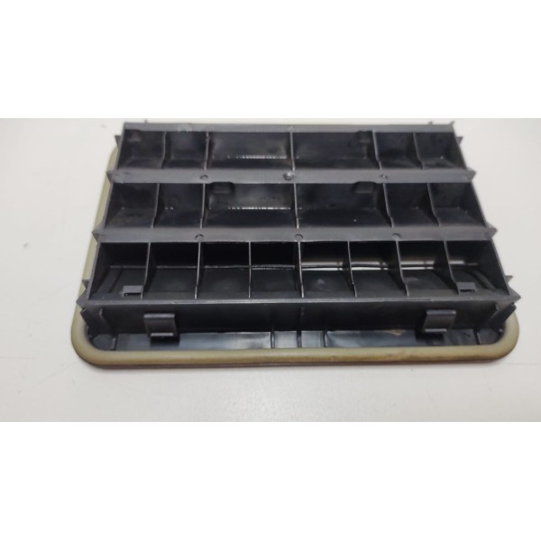 Difusor Saida De Ar Traseiro  Dir. Bmw 320i 2013 A 2017