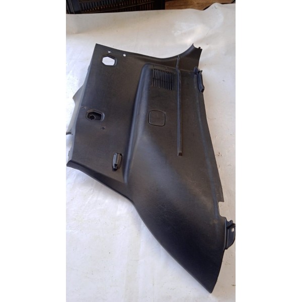 Moldura Lateral Direito Porta Malas Mitsubishi Pajero Tr4