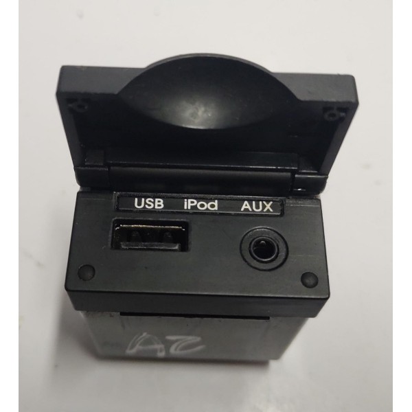 Tomada Usb Auxiliar Hyundai Azera 08 A 11