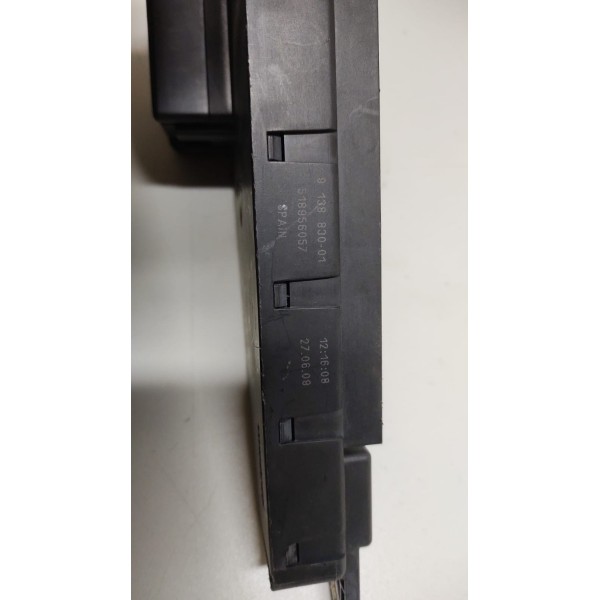 Caixa Fusivel Porta Malas Bmw 550i Original