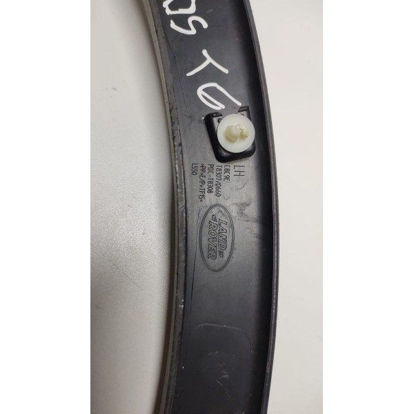 Moldura Para-lama Traseiro Dir Discovery Sport