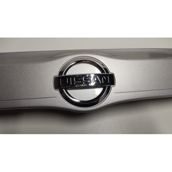 Moldura Tampa Traseira Nissan Versa 2012 A 2018