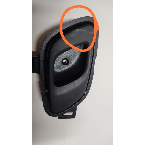 Maçaneta Interna L.e Renault Kwid Com Detalhe