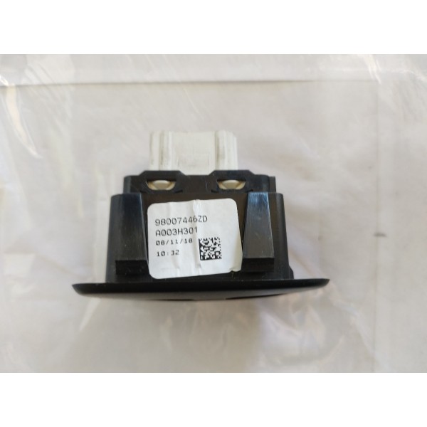 Botão Vidro Traseiro Direito Peugeot 208  98007446zd