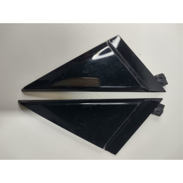 Moldura Do Canto Porta Triangular Dir - Esq Mini Cooper S