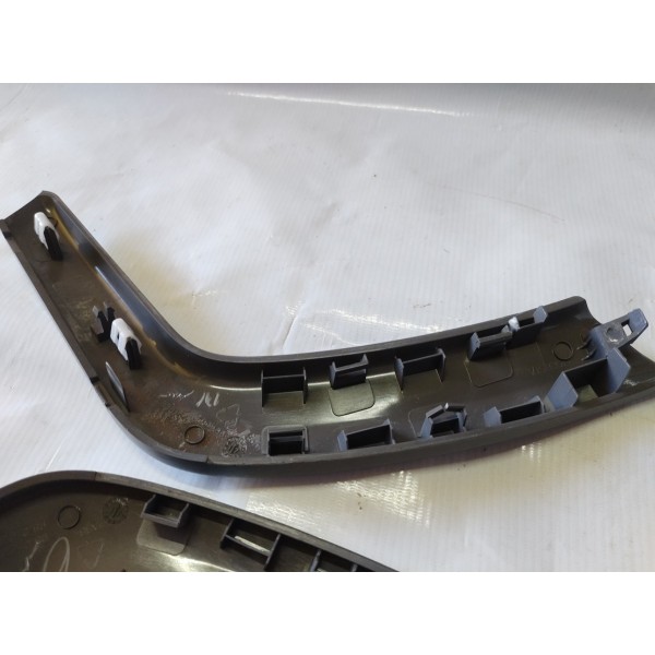 Acabamento Moldura Puxador Porta Dianteiro  Peugeot 208