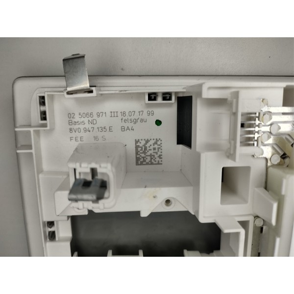 Luz Cortesia Teto Dianteiro Audi A3 2014 A 2020 8v0947135e