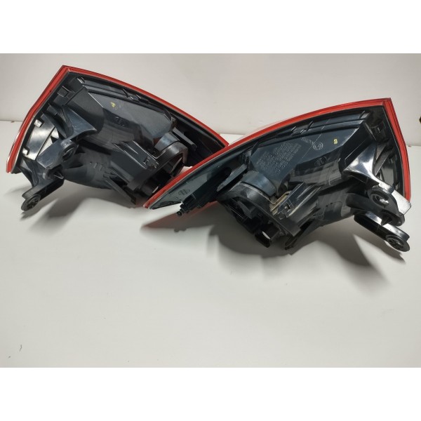 Lanterna Traseira Canto DIREITO Bmw 320i 2013 A 2015 