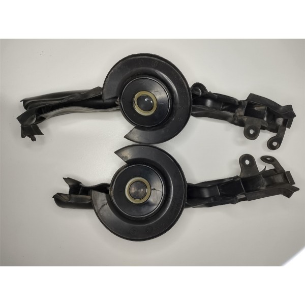 Par Vedação Aba Frontal Direito / Esquerdo Bmw 320i 328i