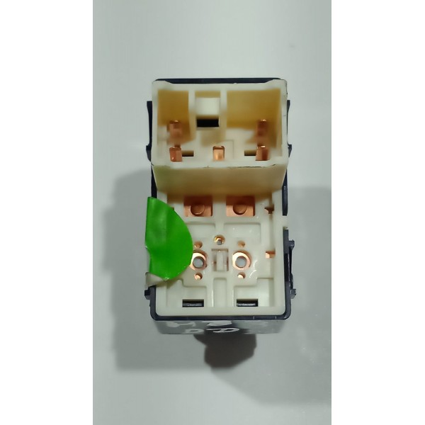 Botão Comando Vidro Elétrico D.d Hyundai Hb20 20 A 23