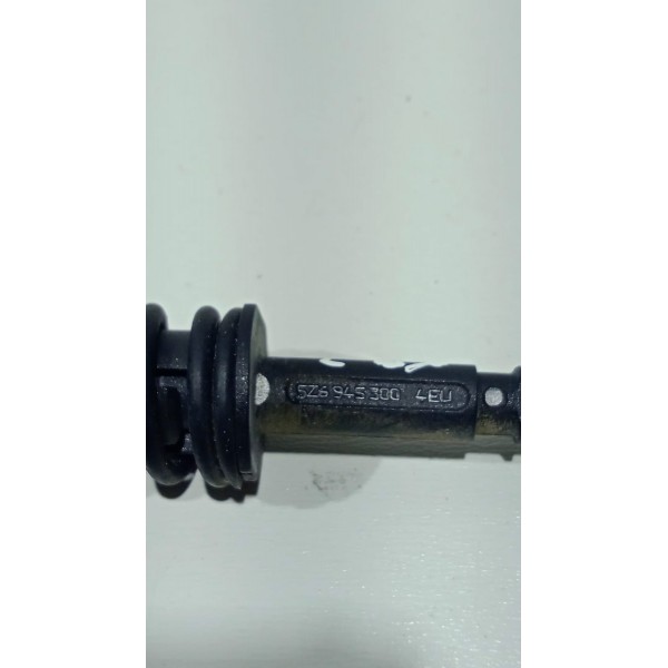 Parafuso Fixação Lanterna Traseira Vw Fox 10 A 21