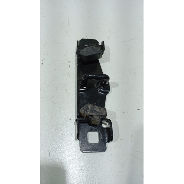Batente Trava Tampa Traseira Ford Focus Hatch 14 A 18