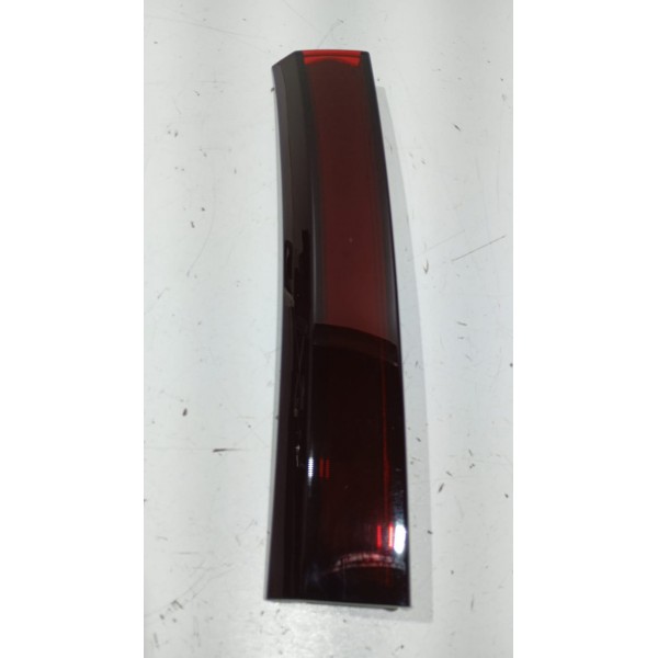 Lanterna Tampa Traseira L.d Nissan Kicks 21 A 25