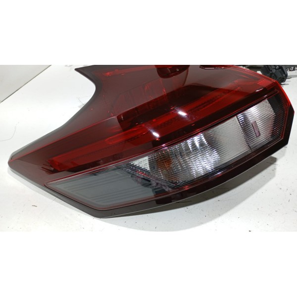 Lanterna Traseira Led L.e Nissan Kicks 21 A 25