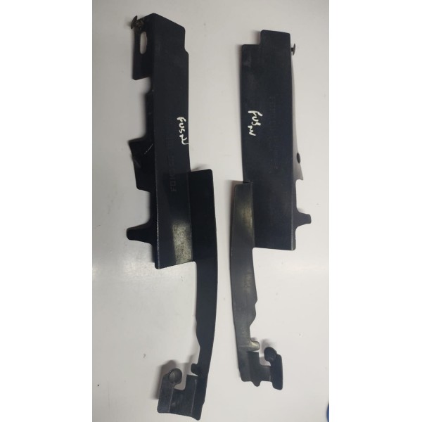 Par Defletor Lateral Radiador Ford Fusion 13 A 18