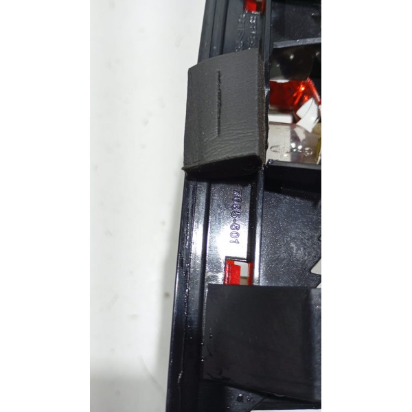 Break Light Renault Kwid 17 A 24