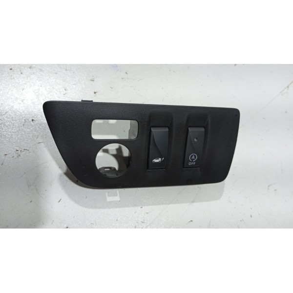 Moldura Com Botão Abertura Porta Mala Renault Kwid 21 A 24