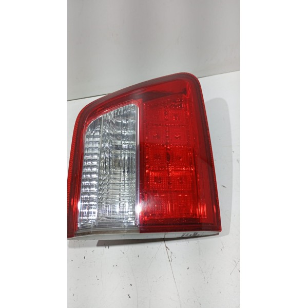 Lanterna Tampa Traseira L.e Toyota Hilux Sw4 06 A 15