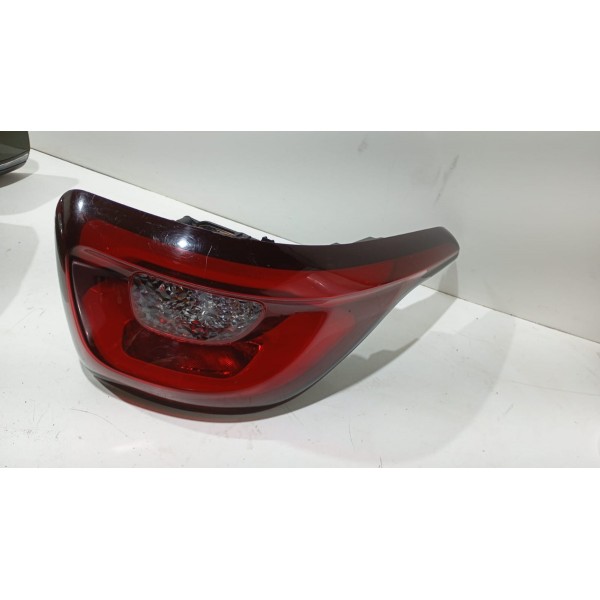 Lanterna Traseira L.d Fiat Toro 16 A 23