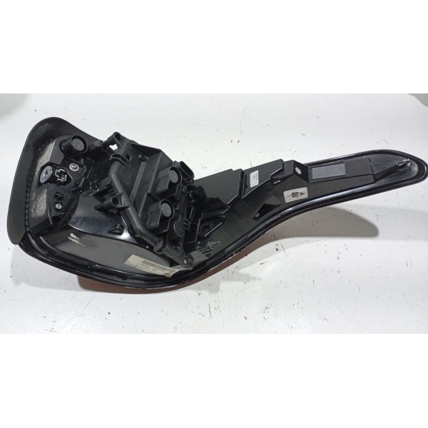Lanterna Traseira L.e Fiat Toro 16 A 23