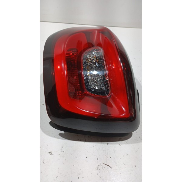 Lanterna Traseira L.e Fiat Toro 16 A 23
