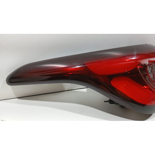 Lanterna Traseira L.e Fiat Toro 16 A 23
