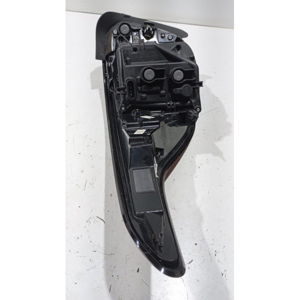 Lanterna Traseira L.d Fiat Toro 16 A 23