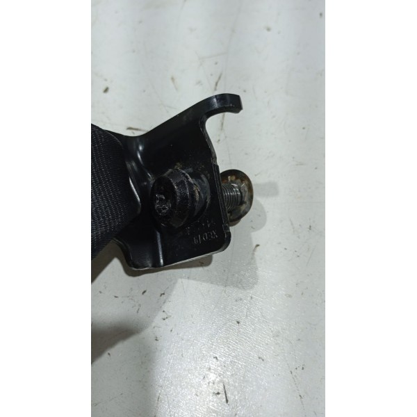 Fecho Cinto Traseiro Central Fiat Toro 16 A 23