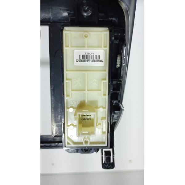 Moldura Acabamento Multimidia Peugeot 208 2008 15 A 19