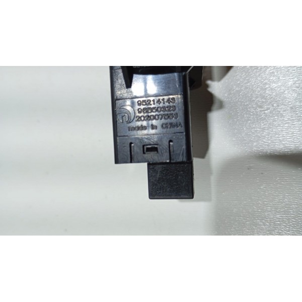 Botão Interruptor Pisca Alerta Gm Cruze 11 A 16