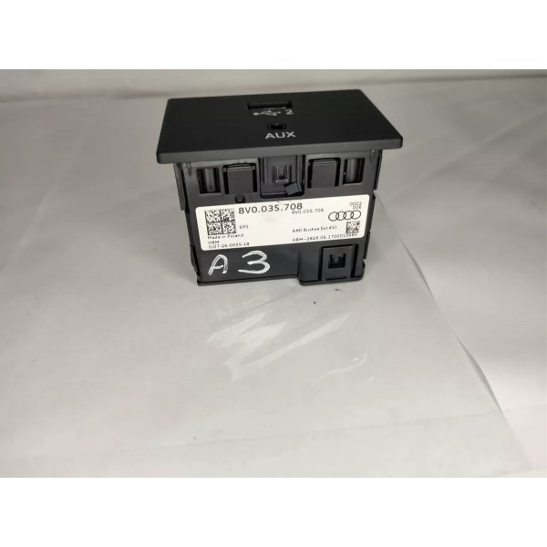 Central Usb Auxiliar Original Audi A3 2017 A 2020  8v0035708