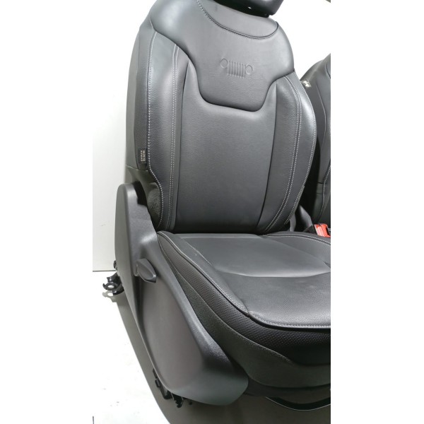 Jogo De Banco Couro Original Jeep Renegade 16 A 24