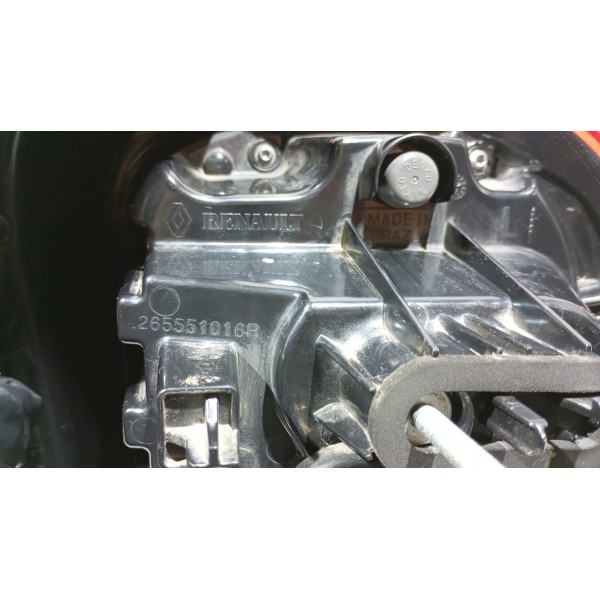 Lanterna Traseira L.e Renault Duster 20 A 24 Original
