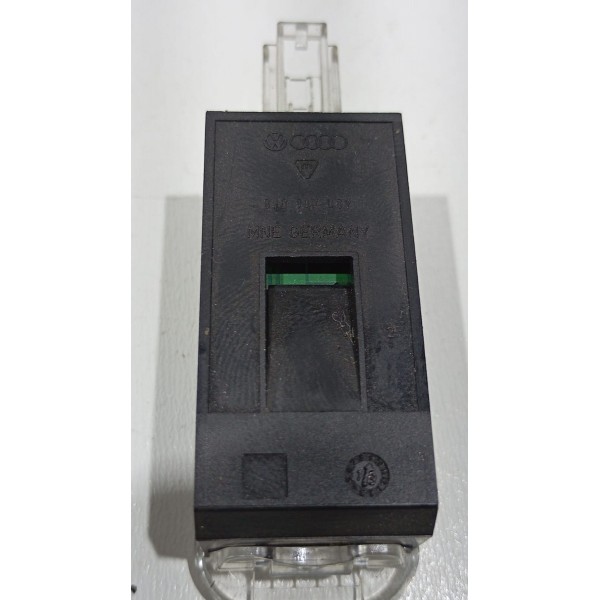 Luz Led Cortesia Porta Malas Audi Q3 12 A 15