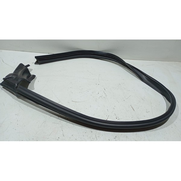 Borracha Teto Pingadeira L.e Renault Duster 20 A 24