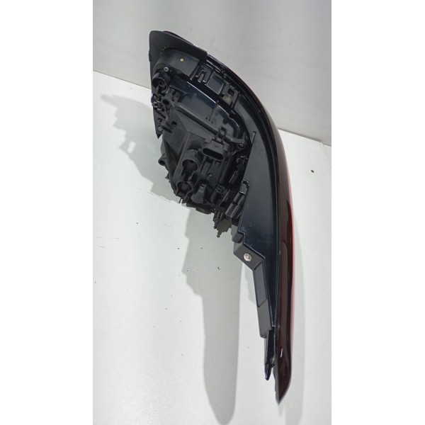 Lanterna Traseira L.e Fiat Toro 16 A 21