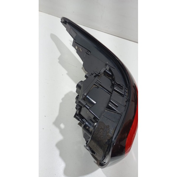 Lanterna Traseira L.d Fiat Toro 16 A 21