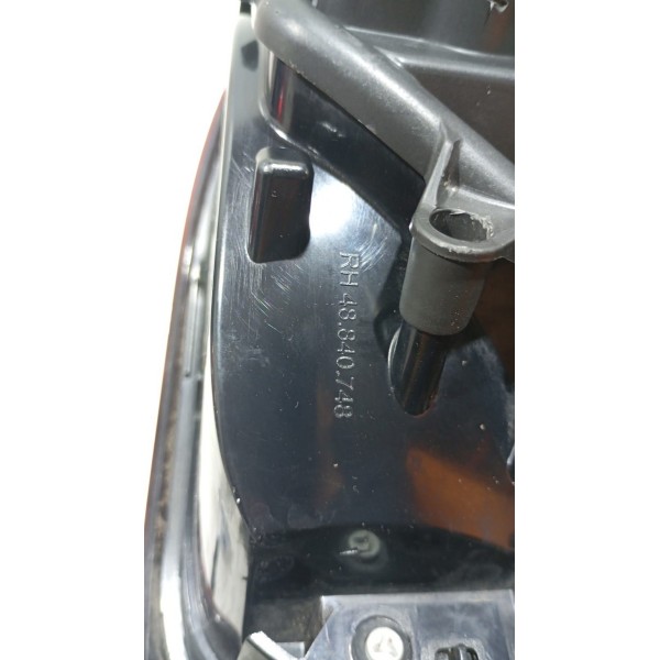 Lanterna Traseira L.d Fiat Toro 16 A 21