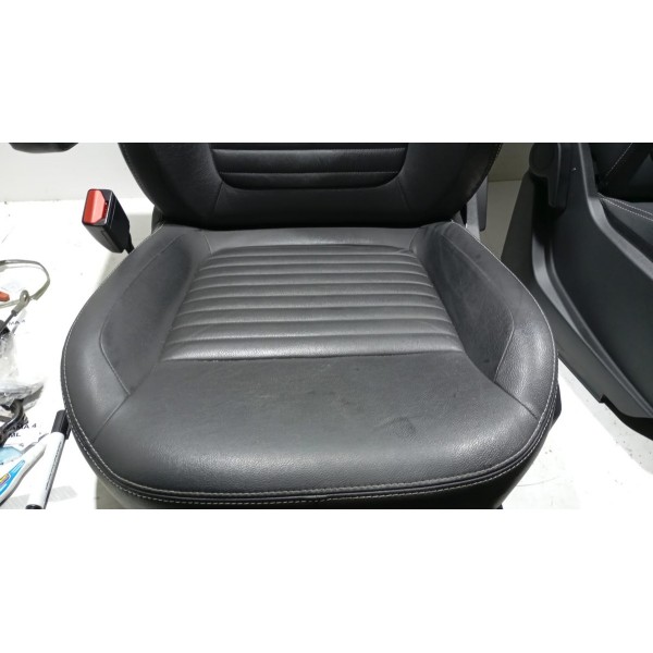Jogo De Banco Couro Renault Duster 20 A 24 Original
