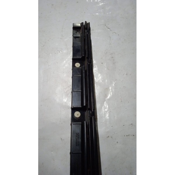 Guia Suporte Lateral Spoiler L.d Bmw 535 Gt Sport 08 A 13